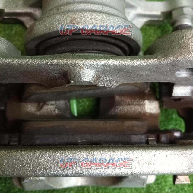Toyota genuine rear brake caliper & brake pad set-03