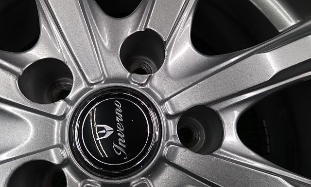 Inverno
8-spoke wheels
+
YOKOHAMA
iceGUARD
iG60-10