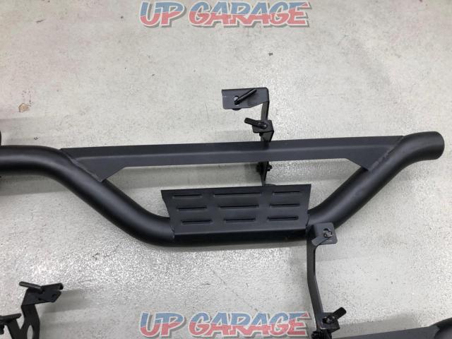 Manufacturer unknown side step board
Left and right set ■50 series RAV4
Used in adventure-03