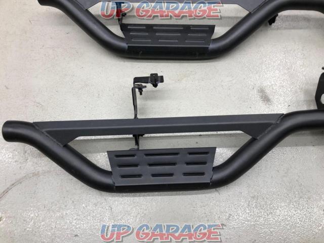 Manufacturer unknown side step board
Left and right set ■50 series RAV4
Used in adventure-04