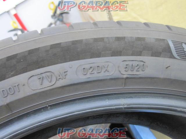 MICHELIN PILOT
SPORT
Four
SUV
※ 1 This only-05