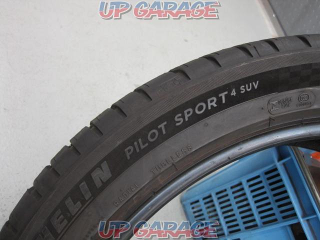 MICHELIN PILOT
SPORT
Four
SUV
※ 1 This only-06