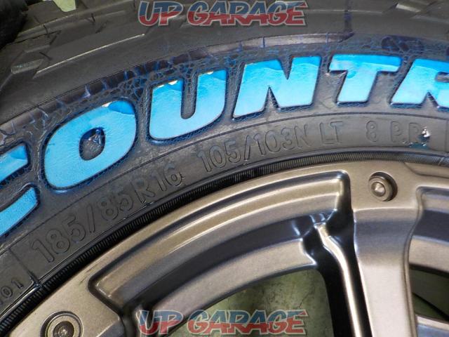New tires and wheels set from the popular Ruggo Tires
MUD
BAHN
XR-600S
+
TOYO
OPEN
COUNTRY
RT-05