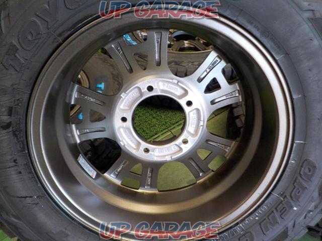 New tires and wheels set from the popular Ruggo Tires
MUD
BAHN
XR-600S
+
TOYO
OPEN
COUNTRY
RT-10