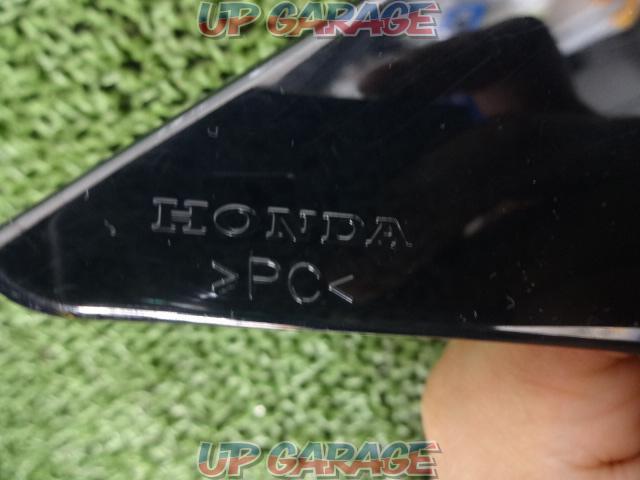 【HONDA】PCX125(年式不明) 純正 スクリーン-07