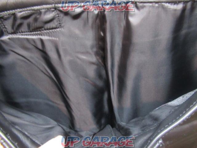 KADOYA leather pants
Size 33-04