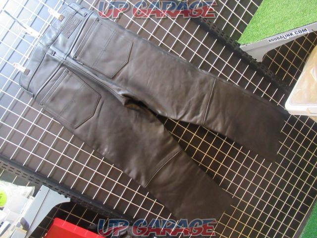 KADOYA leather pants
Size 33-06