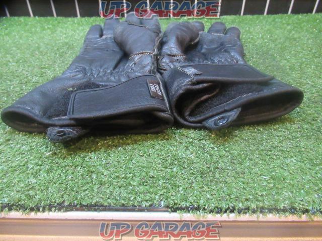 YeLLOW
CORN LEATHER GLOVES
Size M-09