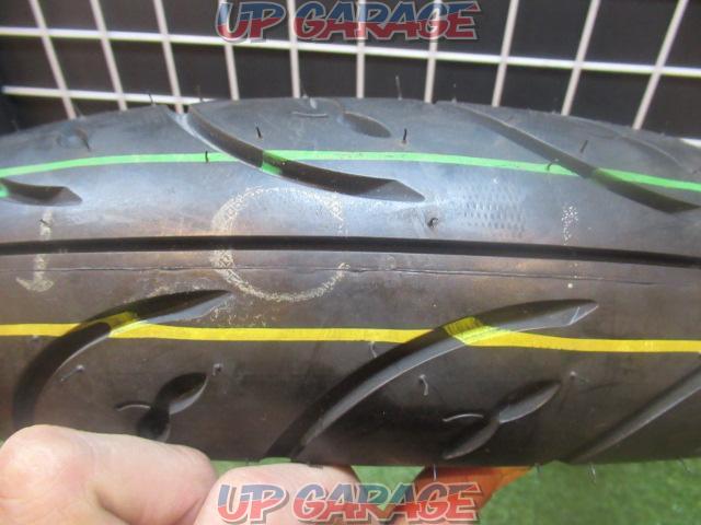 [DUNLOP]
front
Tire
Unused-08