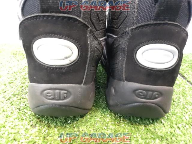 ELF
Touring shoes
25.0
S1010-04