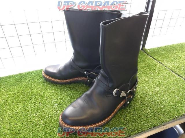 70's
Vintage genuine leather
Vintage
Engineer boot
Super beautiful goods
Ring boots
Vibram sole
Size (approximately 28 to 29 cm)-09