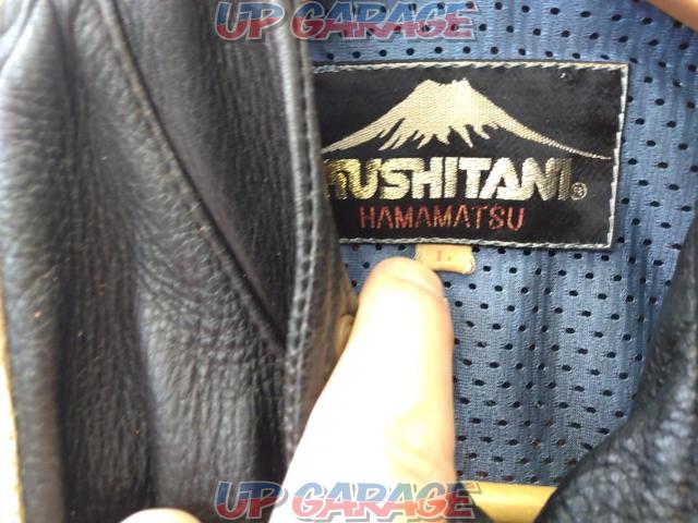 KUSHITANI
L size
Racing suits-07