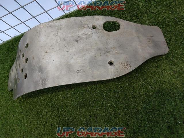 works connection
XR250
Remove
Skid plate-03