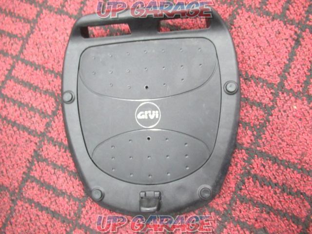 GIVI
E30
Mono lock
Touring box
Matte black-05