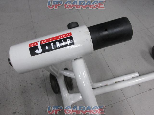 J-TRIP (J trip)
Cantilever roller stand (JT-136WT) & cantilever shaft 41 (JT-135J) included
For 17 inch cars only-03
