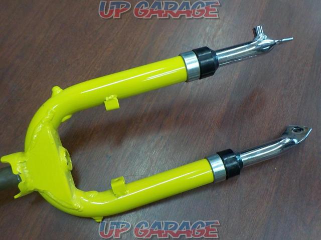 SUZUKI
Genuine front fork
Rose
* Current sales (not covered by warranty)-06