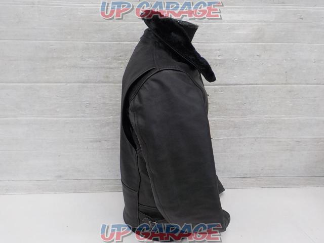 DEGNER
Leather jacket
Size: M-02
