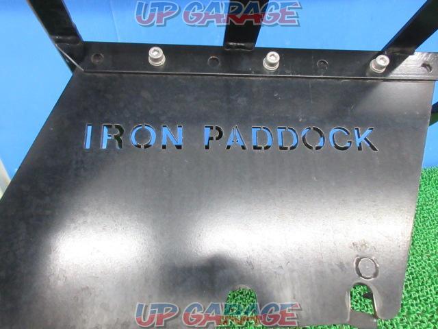IRON
PADDOCK (Iron Paddock)
detachable meeting carrier
FLSTSC (Softail Springer Classic/'07) removed-03