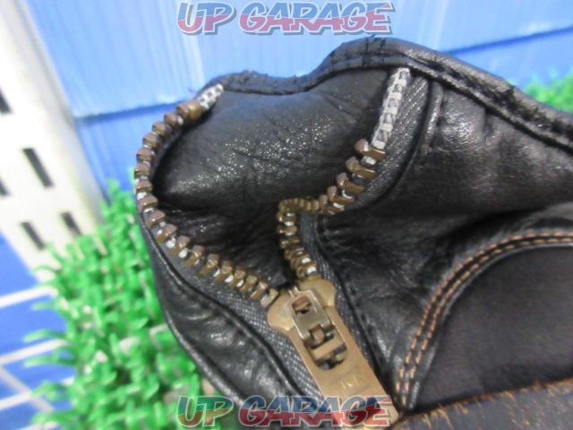 Unknown Manufacturer
Leather and Neoprene Gloves
M size-06
