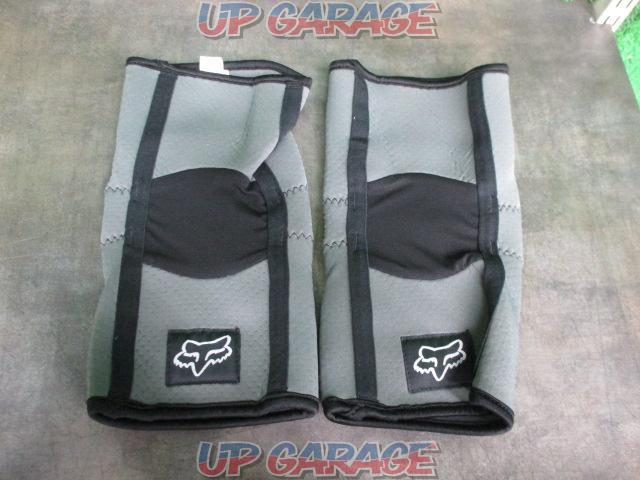 FOX knee protector
Size L-02