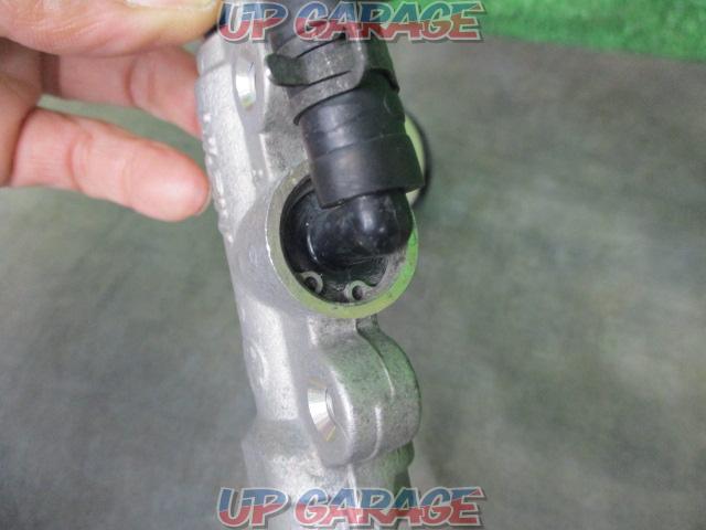 HONDA genuine
Rear brake master cylinder
CB400SF(03) removal-06