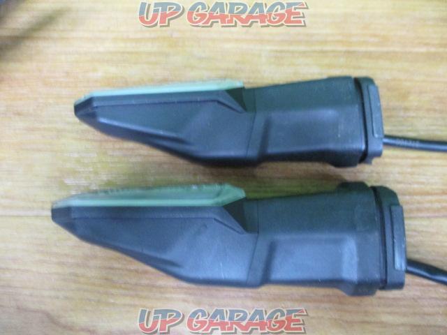 4 KAWASAKI genuine LED turn signals & number stay
Z900RS (year unknown) removed-10