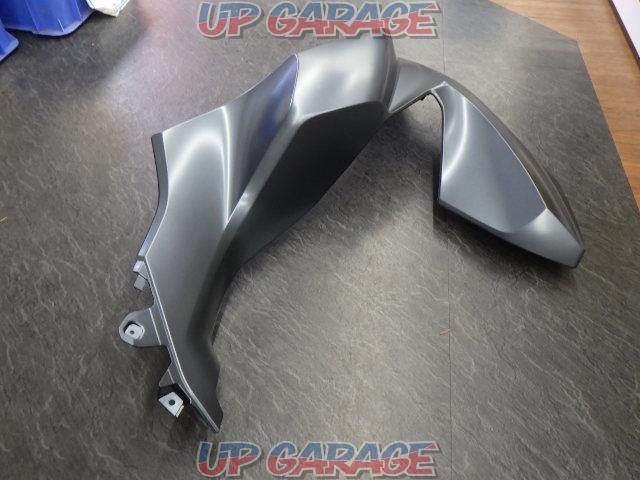 HONDA front cowl
Left only
PCX125(22) removed-05