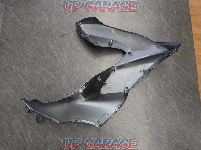 HONDA front cowl
Left only
PCX125(22) removed-06
