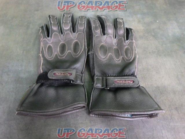 PAIR
SLOPE LEATHER GLOVES
Size M-03