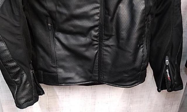 Size: M
SEAL'S
Faux leather jacket (spring/summer)-06