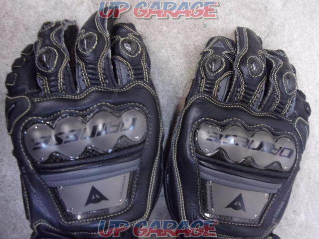 DAINESE Size: 8.5/M
Full Metal Racing Gloves-02