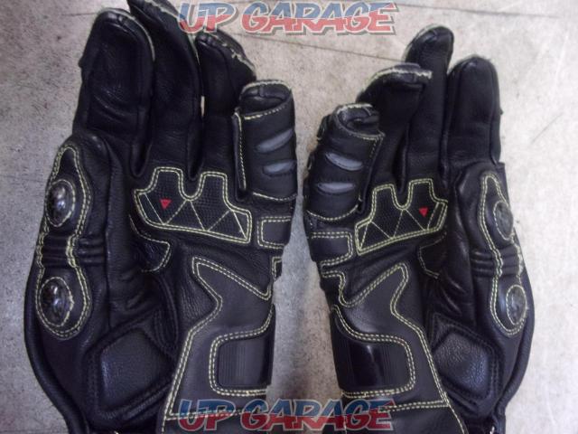 DAINESE Size: 8.5/M
Full Metal Racing Gloves-05