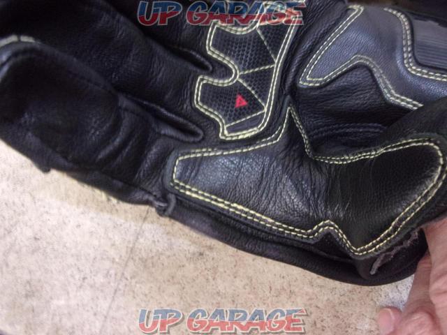 DAINESE Size: 8.5/M
Full Metal Racing Gloves-08
