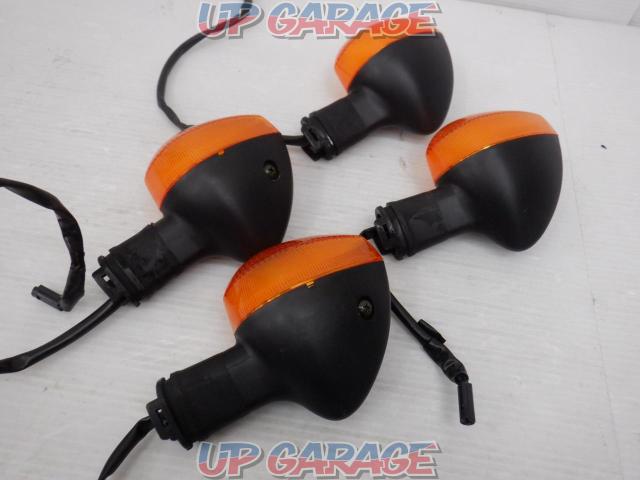 YAMAHA
Genuine blinker
4 pieces set
Front: Double/Rear: Single
YZF-R1
'06 years-03