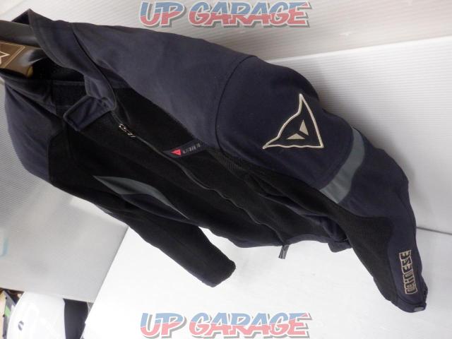 Reflector fabric peeling
DAINESE
G.AIR
CRONO
TEX jacket
1735158
Size: 48-02