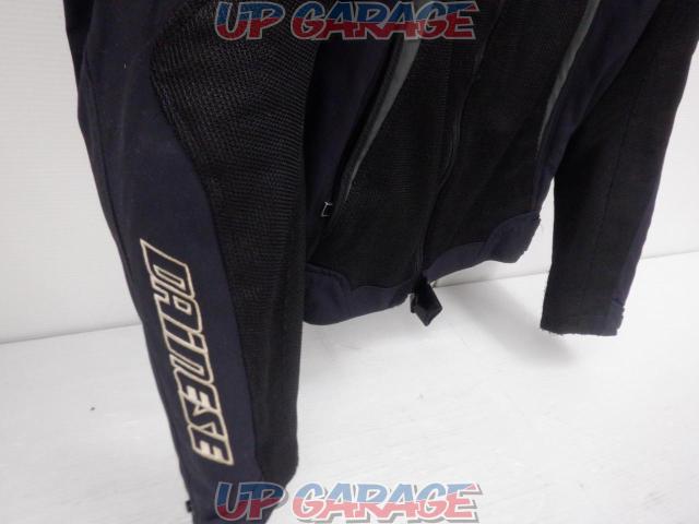 Reflector fabric peeling
DAINESE
G.AIR
CRONO
TEX jacket
1735158
Size: 48-04