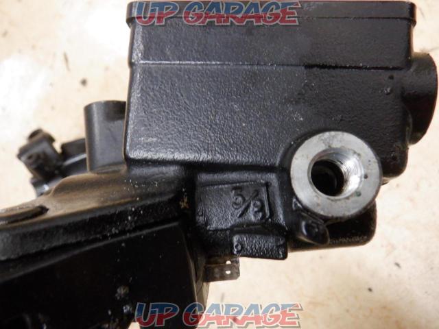KAWASAKI
Genuine brake / clutch master cylinder
Zephyr 1100-06