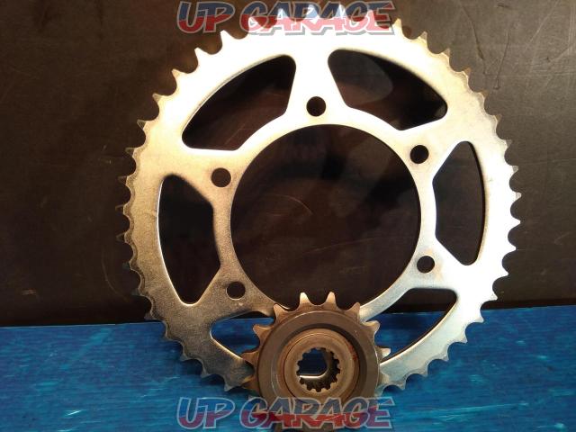 2023
YZF-R6
Race-based car
Genuine front and rear sprocket set (new car removed)-04