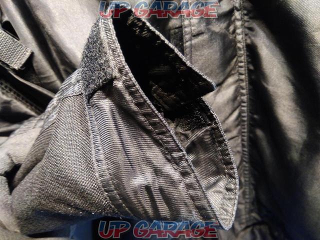 Size: LL
BATTLENUDA
Nylon jacket
Color: Black-05