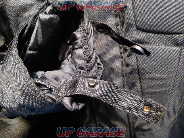 Size: XL
TRIZE
Nylon jacket
Liner removable-03