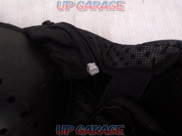 Unknown Manufacturer
Body protector-08