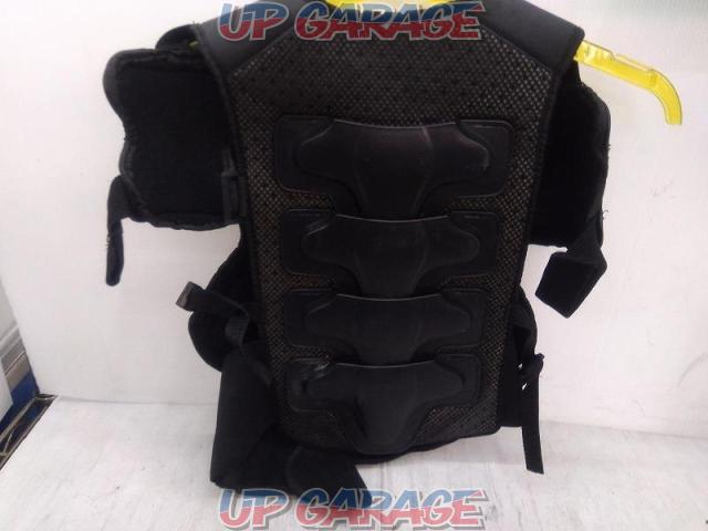 Unknown Manufacturer
Body protector-07