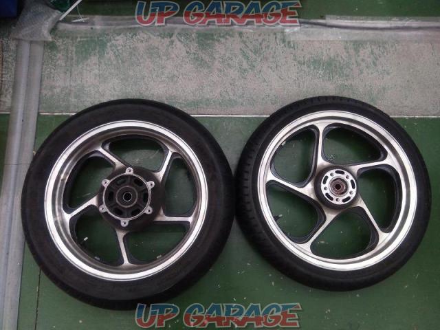 9KAWASAKI
Zephyr 1100T genuine
Wheel front and back set-02