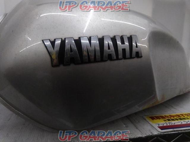 8 YAMAHA
Fuel tank-03