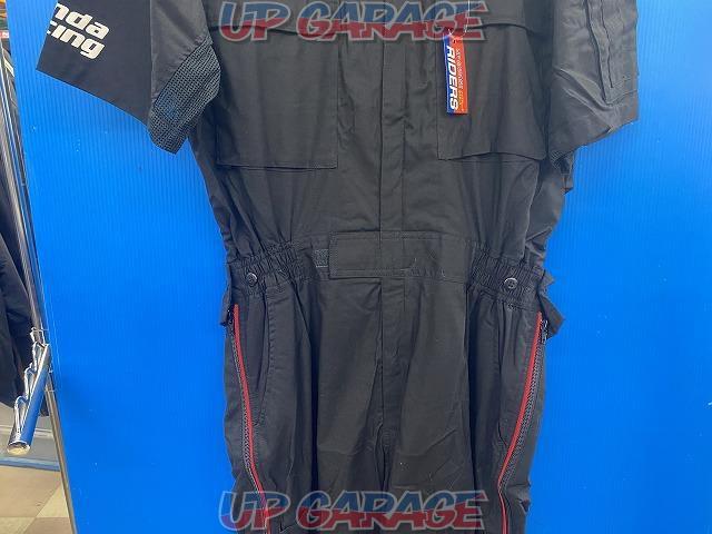 HONDA Honda Racing Pit Suit
Short sleeves
Size: 3L-03