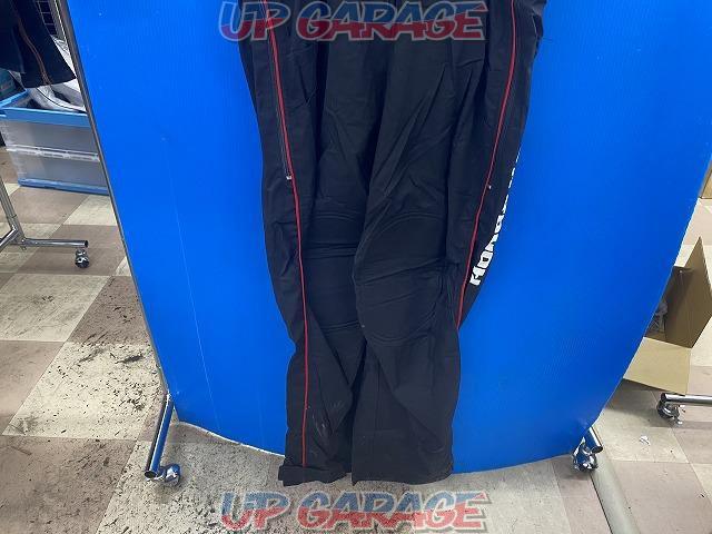 HONDA Honda Racing Pit Suit
Short sleeves
Size: 3L-04