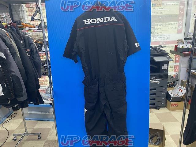 HONDA Honda Racing Pit Suit
Short sleeves
Size: 3L-09