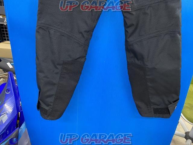 Buggy
Nylon over pants
Size: L-09