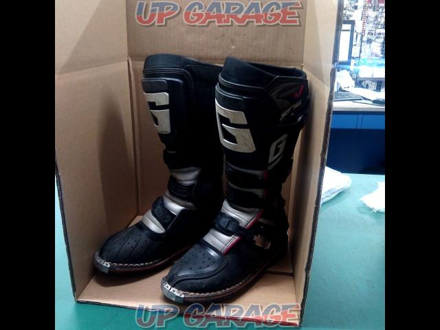 GAERNE Cypher J Offroad Boots
Size: 26.0cm-02
