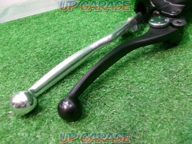 Nissin retro brake master cylinder
5 / 8Φ
22.2mm handle
Tank angle 15°74751
With 4-stage lever & right lever
Operation not yet verification-07